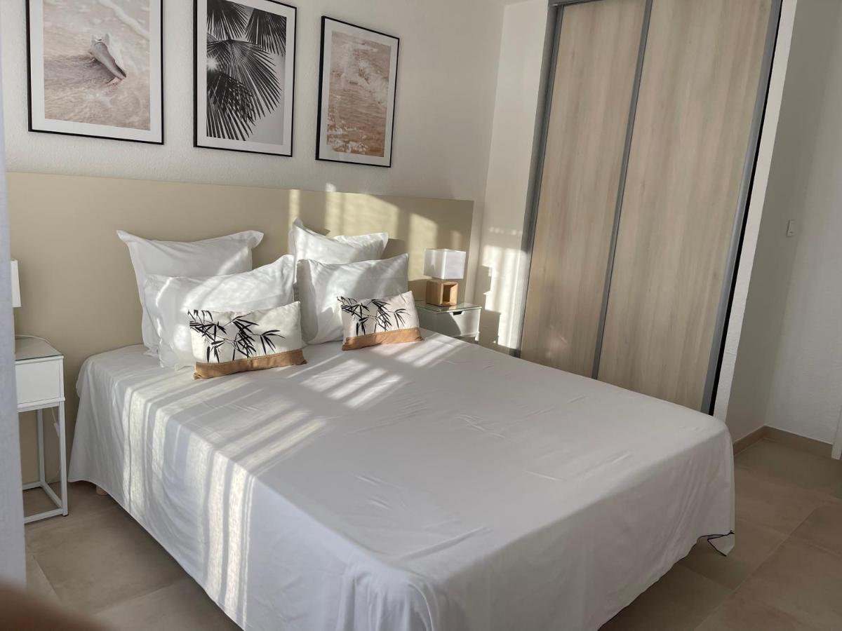 Domaine D'Ahmosis, modern 2 bedrooms refurbished apartment, f3 moderne fraichement rénové Le Cannet Extérieur photo